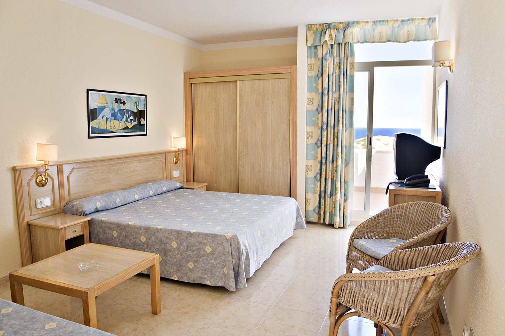 Hotel Barcelo Portinatx - Adults Only Esterno foto